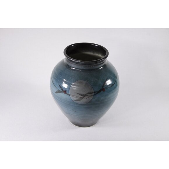 Vintage art pottery vase, Full moon winter themed elegant artist signed pottery - Picture 5 of 10